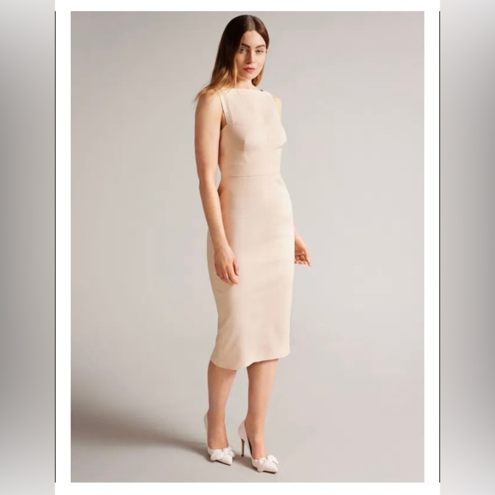 Ted Baker London Klarika pink bodycon midi dress. Size Ted (1) 4 U.S.